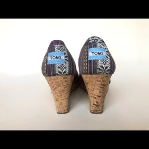 Toms wedge peep toe sandal 9